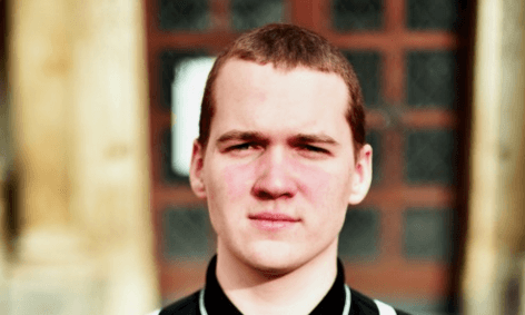 Filip Hausknecht, 18 let, Praha – Bistro Doma, Wall of Kindness a sdílené ledničky – projekty pro lidi bez domova.